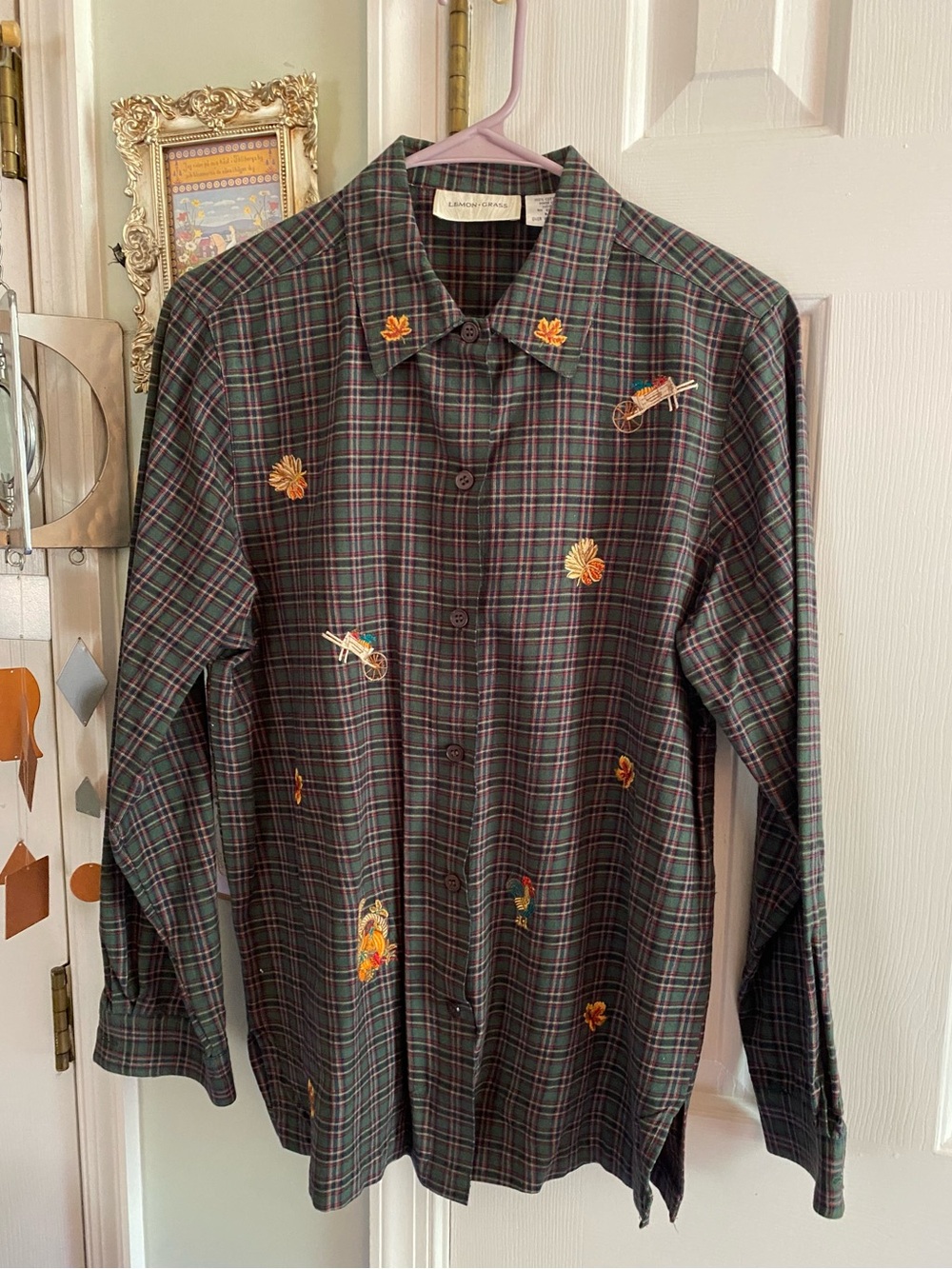 Lemon Grass Plaid Autumn Embroidered Women's Long Sleeve Shirt Button Up Sz M